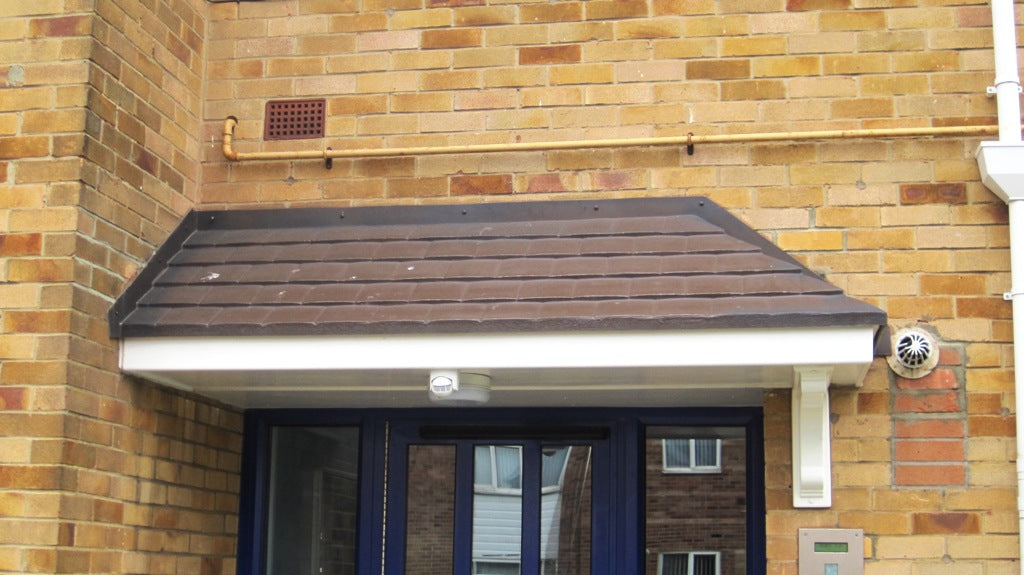 The Strauss Corner Fit Overdoor Canopy